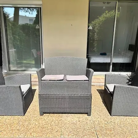 Apartment 2 Pieces Rdj Proche *